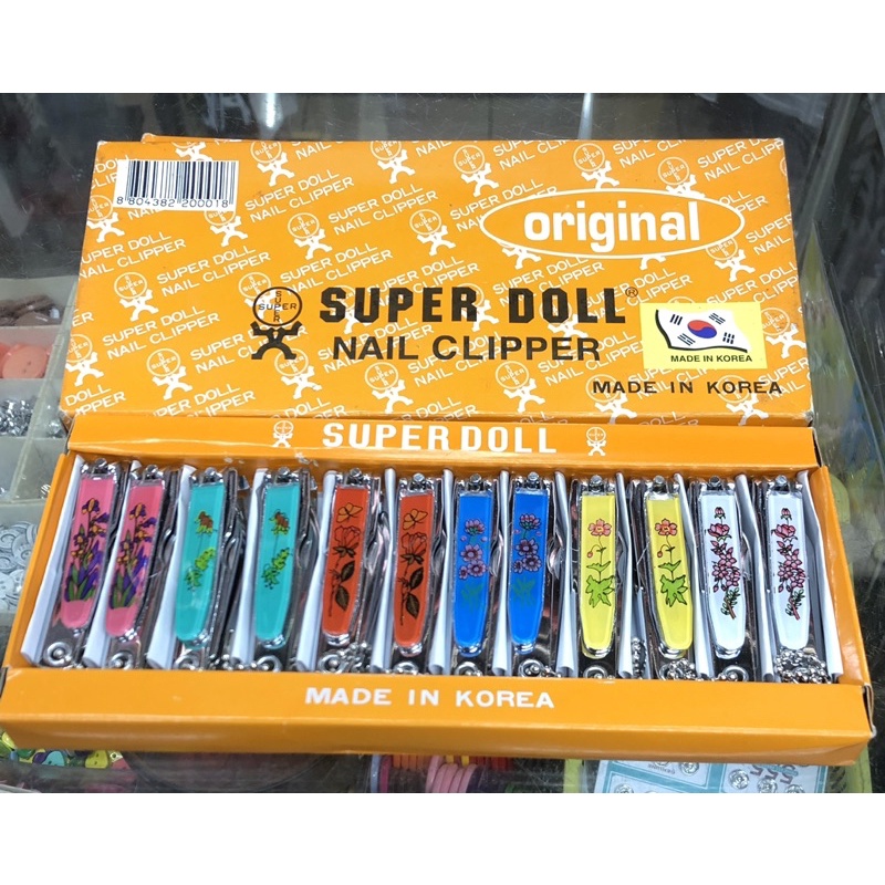 Bấm móng tay Super Doll của Hàn Quốc, có 2 cỡ bấm để chọn lựa