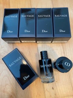 Nước hoa mini Dior Sauvage edt 10ml dạng chấm