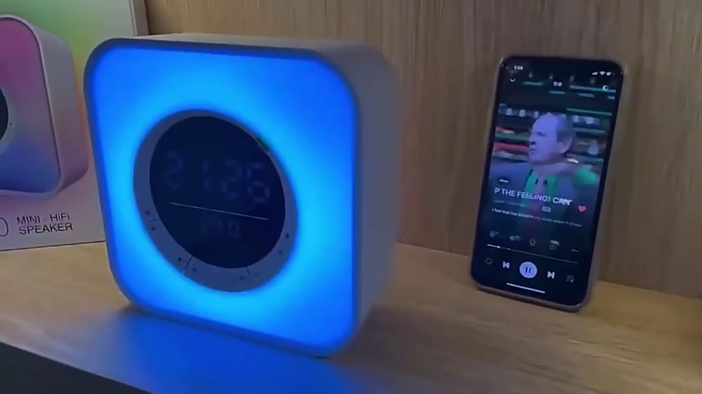 Loa Bluetooth P10 đa năng có đèn Led có Đồng Hồ báo thức và hiển thị nhiệt độ-Headphonevn | BigBuy360 - bigbuy360.vn