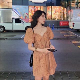 Váy Nguyễn khánh huyền