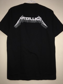 Áo Metallica còn size XL