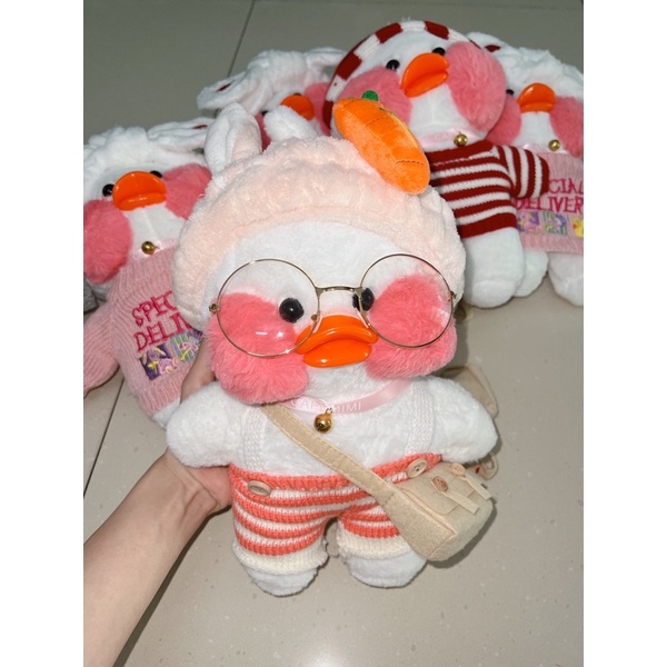 Thú Nhồi Bông Hình Chú Vịt Đeo Kính LaLaFan