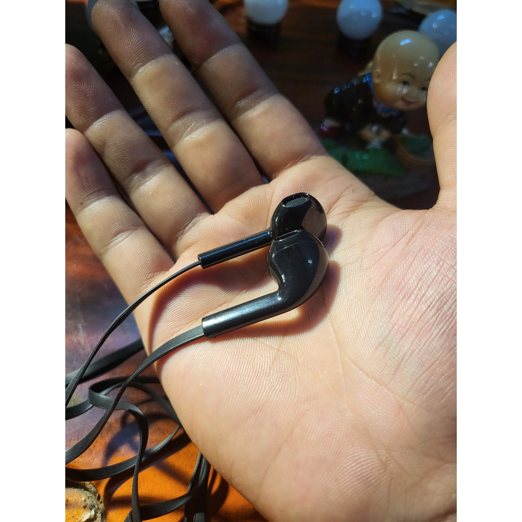 Tai nghe SE389 Với tai nghe này bạn có thể thưởng thức âm nhạc vừa thoải mái đàm thoại TAI02