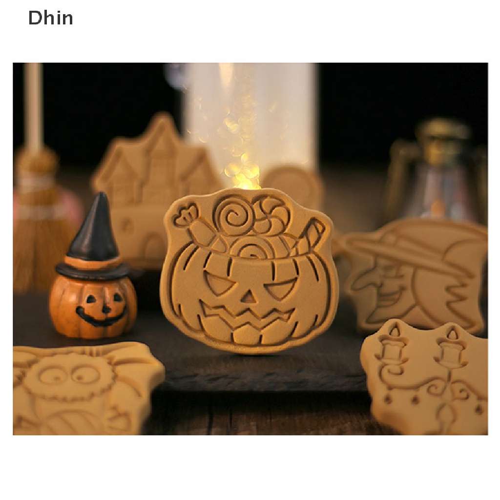 Bộ 8 Khuôn Cắt Bánh Quy Bằng Nhựa Họa Tiết Hoạt Hình Phong Cách Halloween