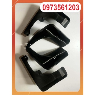 BỘ CHẮN BÙN BÁNH ALTIS ĐỜI 2002-2007