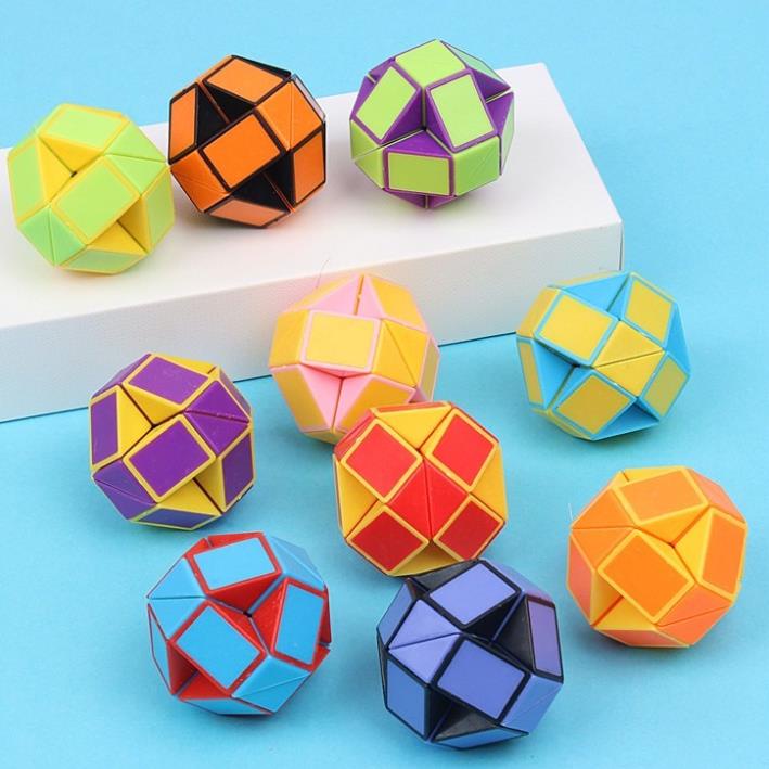 Đồ chơi rubik quả bóng cầu vồng nhỏ rubik giun biến thể (giao màu ngẫu nhiên)