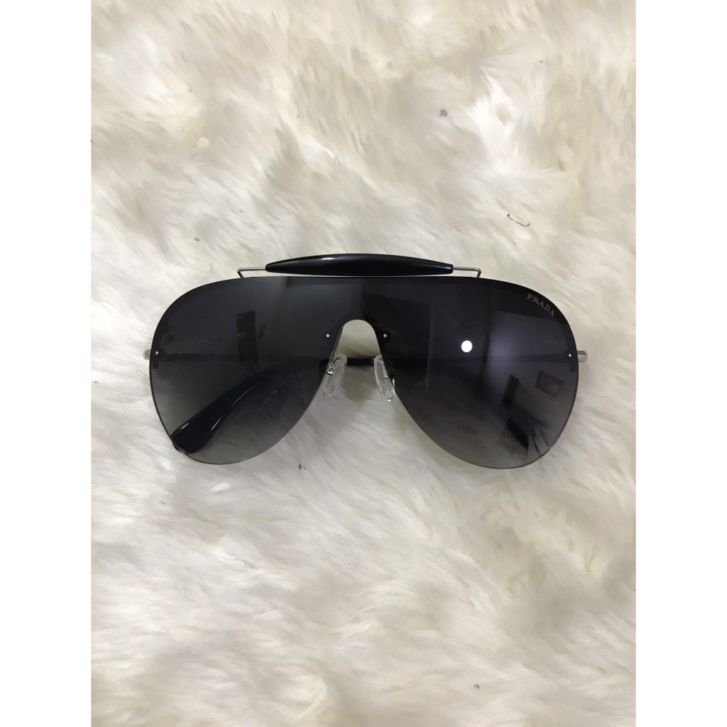 Kính PRADA