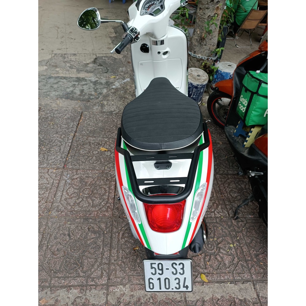 Baga sau chịu lực Givi SR Vespa Sprint
