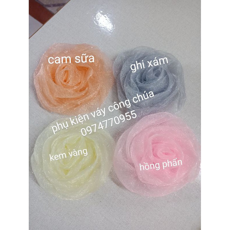 Hoa voan xù 8cm .