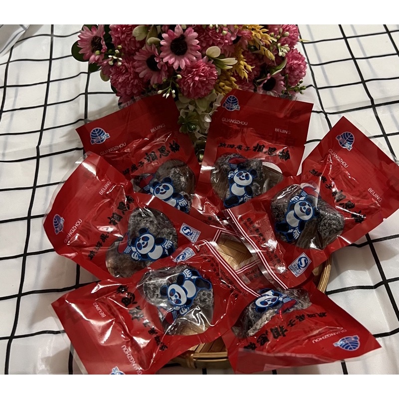 một bịt xí muội gấu đỏ tuổi thơ