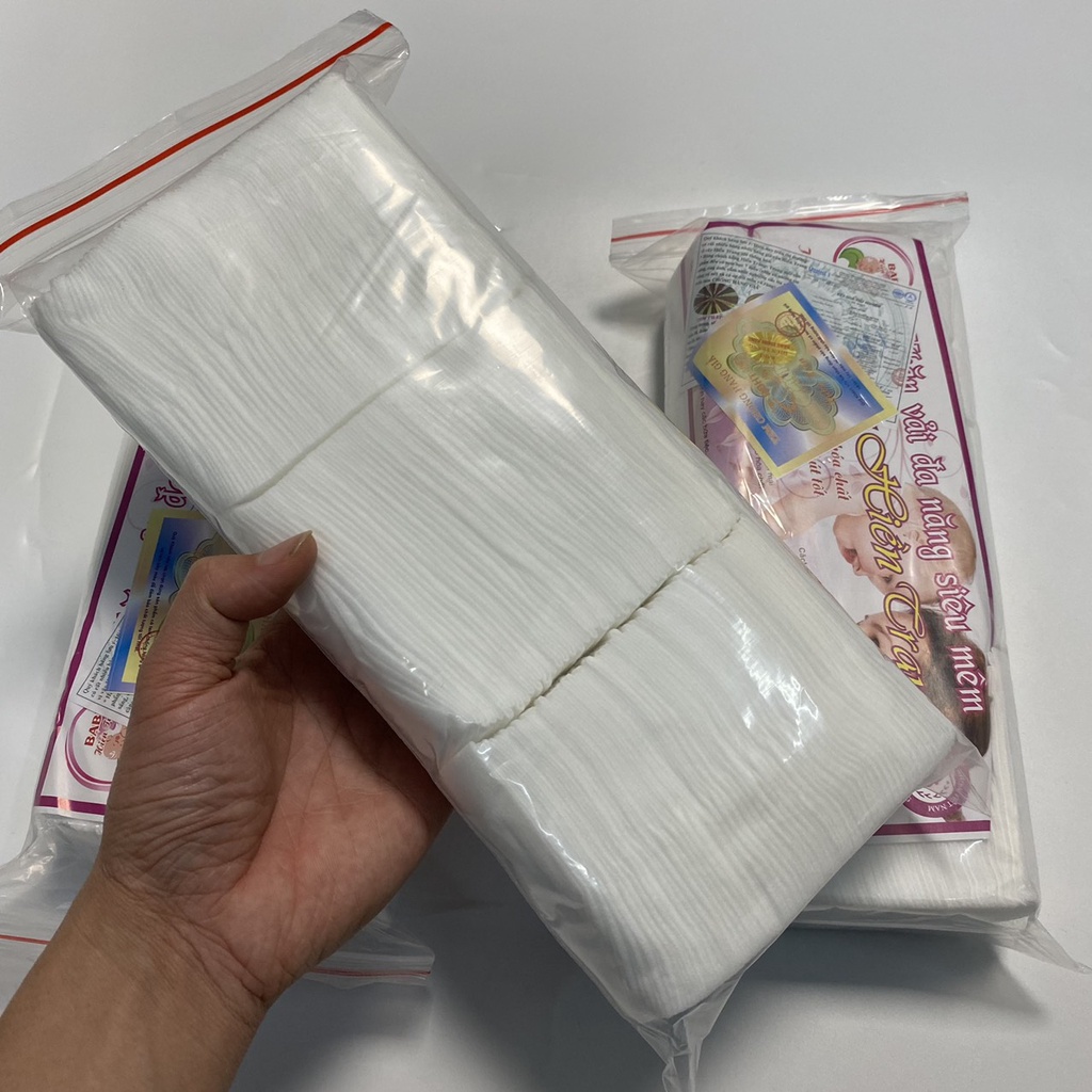 Khăn khô đa năng cho bé Hiền Trang giấy vải lau tẩy trang tiện dụng 180g khoảng 145 tờ
