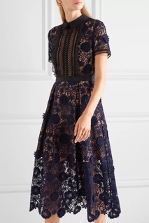 Đầm midi ren xoè thiết kế