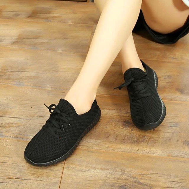 Giày thể thao nữ Sport đế dẻo siêu êm 2 màu đen và đỏ siêu êm