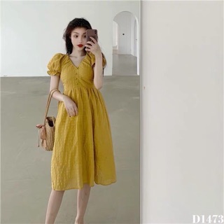 Đầm suông hoa nhí nút bọc