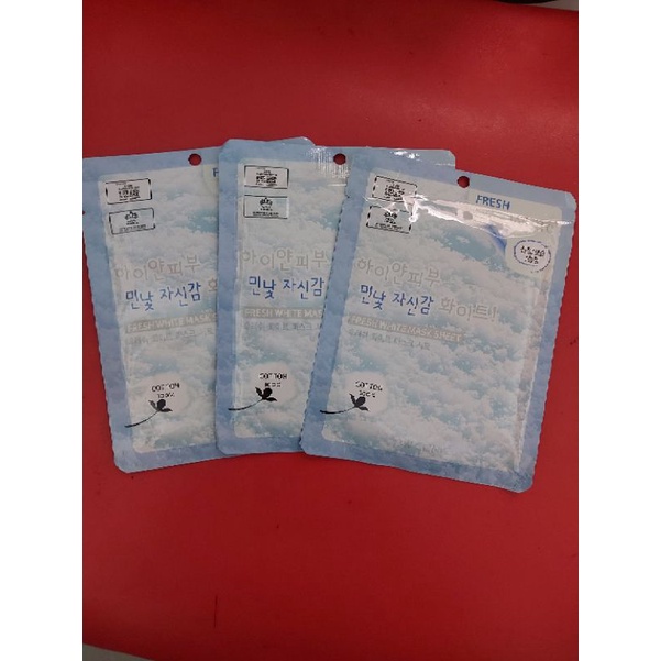 Mặt Nạ Tuyết Dưỡng Trắng Da 3W Clinic Fresh White Mask Sheet 23ml - 3W142