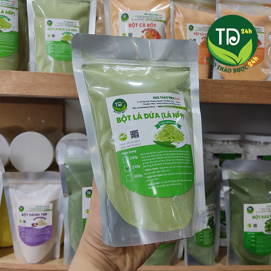 Bột lá dứa (lá nếp), tạo màu và mùi thơm tự nhiên cho xôi lá nếp, mứt dừa, thạch rau câu, các loại bánh, chè dưỡng nhan