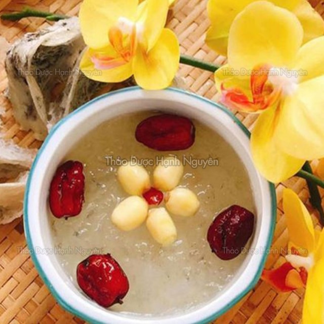  100g Hạt Sen Bở (Hạt Sen Nấu Chè Thơm, Bở Loại 1)