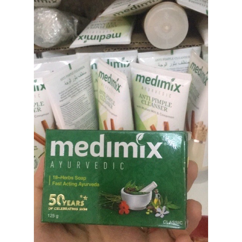 (4.2022) Hộp Xà Phòng Medimix 18 loại Thảo mộc 125gr