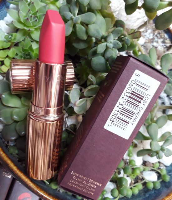 Son Charlotte Tilbury