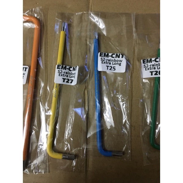 Lục giác hoa thị  Em-CNT màu S2