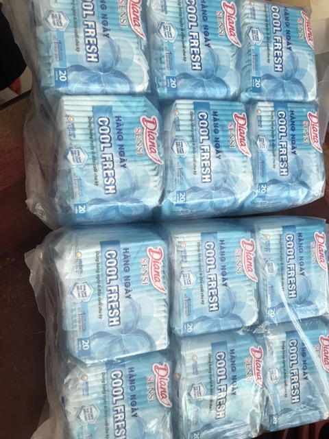 BĂNG VỆ SINH HÀNG NGÀY COOLFRESH 20 miễng/ 1 gói. 6 gói/ 1 bịch