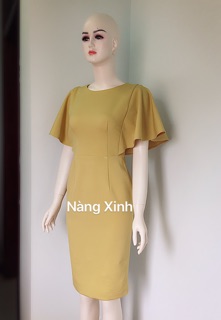 Đầm dáng ôm tay cánh dơi