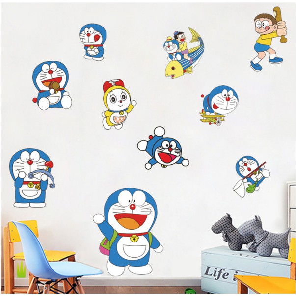 Decal trang trí tường Doremon Cá Chép