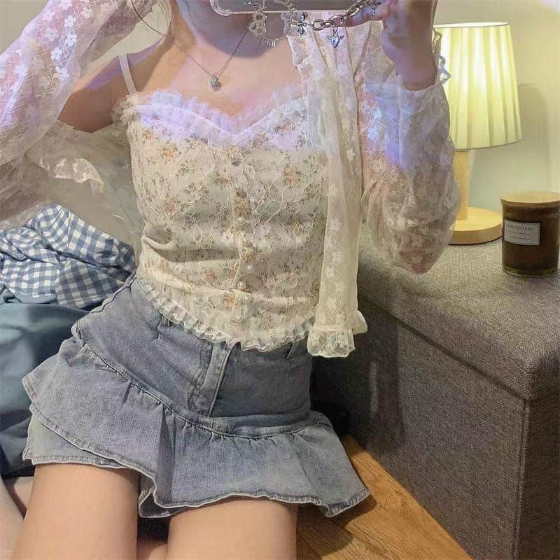 Áo 2s 2 dây ren hoa nhí mix khuy ngọc