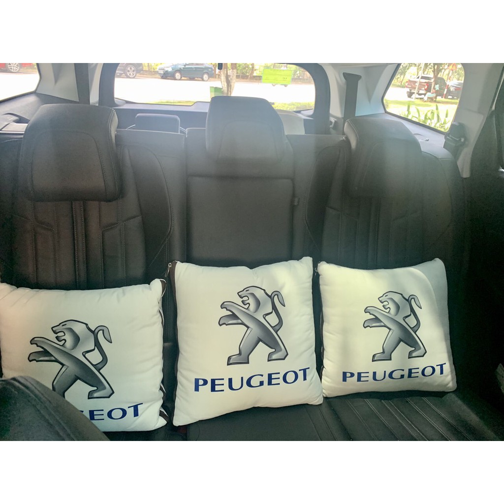 Gối kiêm chăn Peugeot 2 in 1 kiêm Chăn đắp tựa lưng lô gô hãng Peugeot