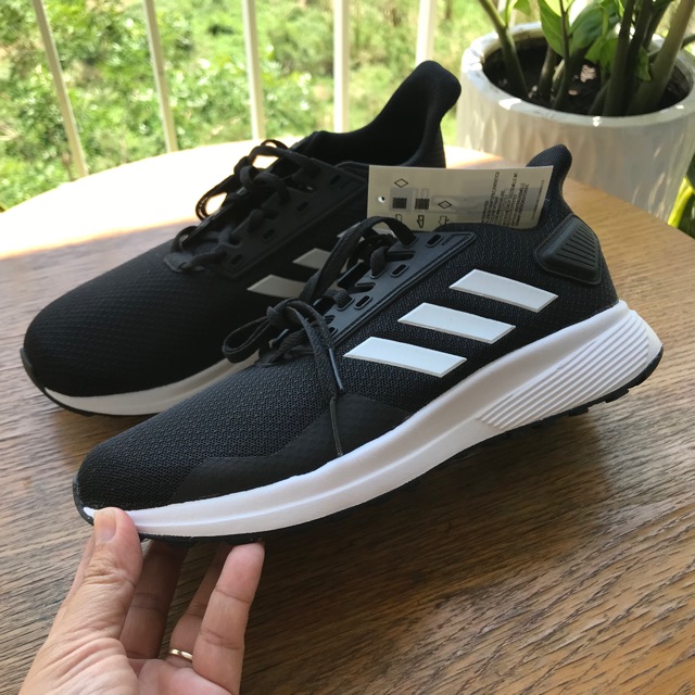 Giày nam nữ Adidas