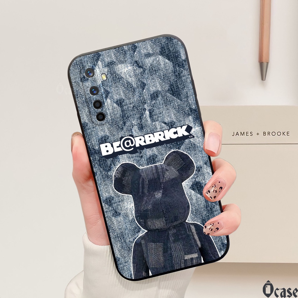 Ốp lưng Realme 6 / Realme 6 Pro / Realme XT gấu cạnh viền vuông có bảo vệ camera
