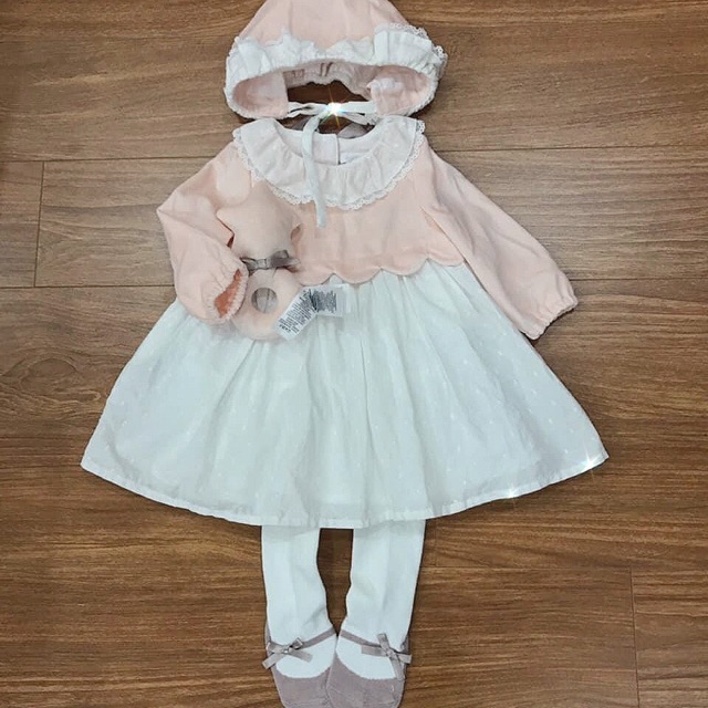 Váy 4 chi tiết cho bé