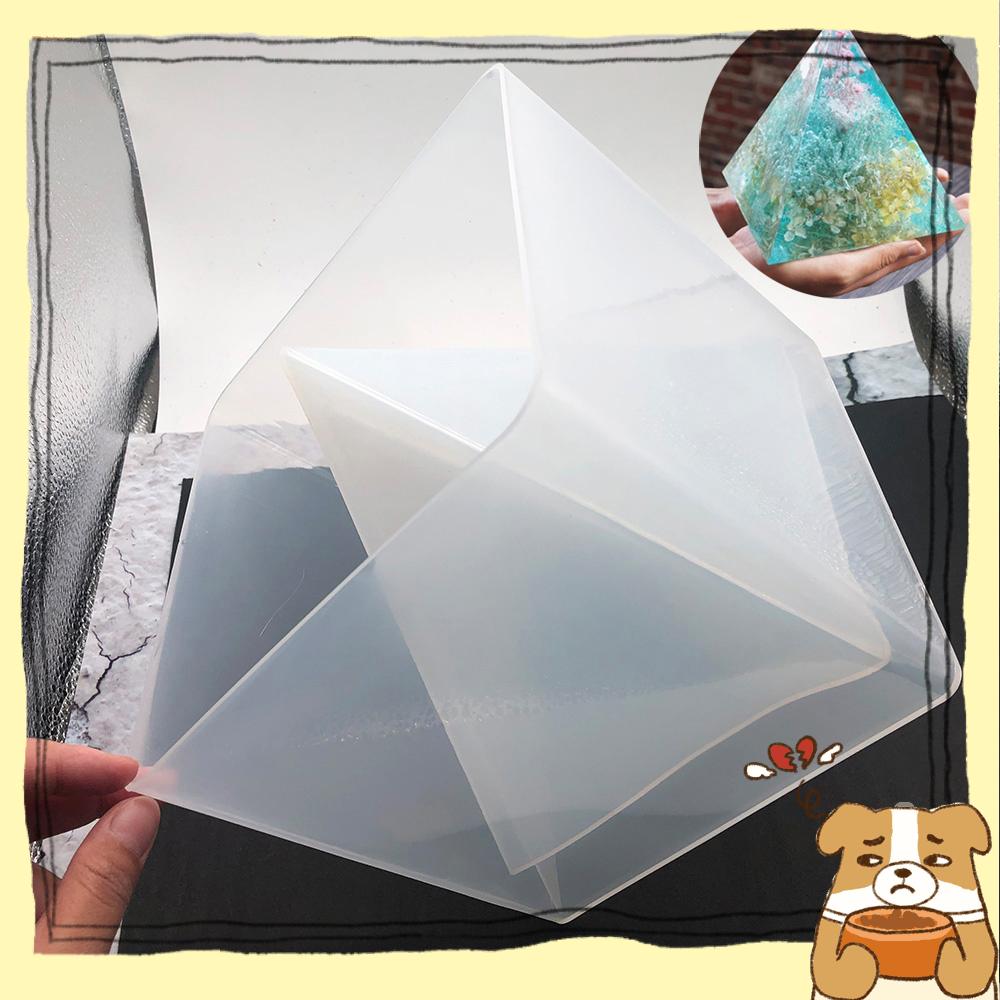 Khuôn silicon làm đồ trang trí tạo hình kim tự tháp