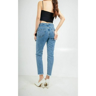 Quần Jeans cài lệch mài TT CCHAT