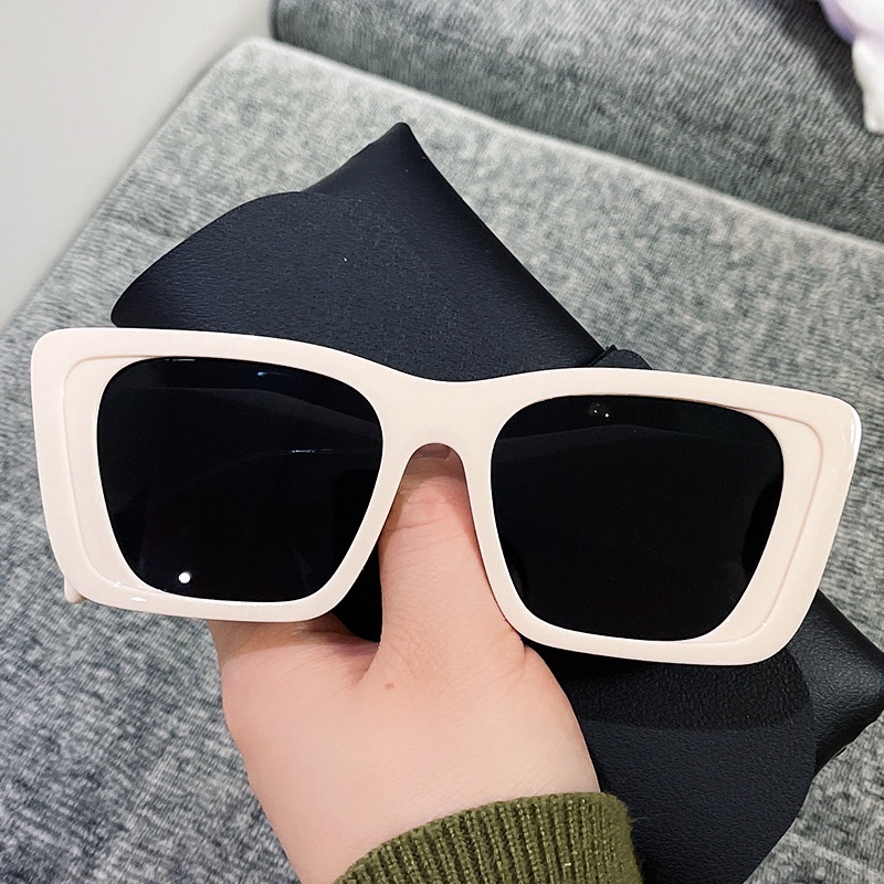 Kính Mát Tròng Hình Học Cho Nam Nữ