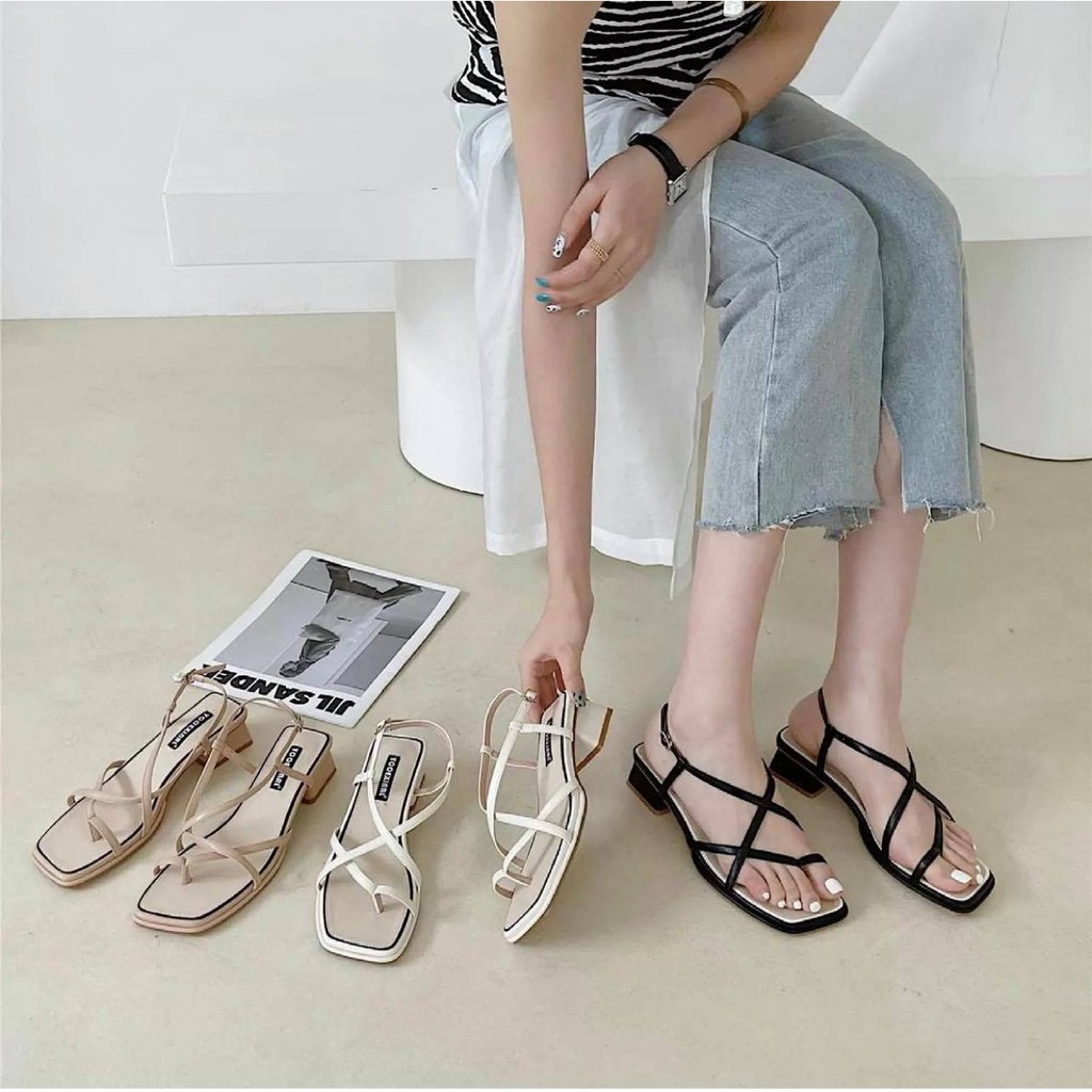 Sandal xỏ ngón mũi vuông 558-79