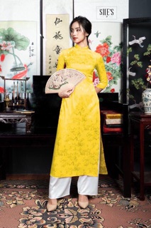 Set bộ áo dài gấm phối hạt cao cấp.