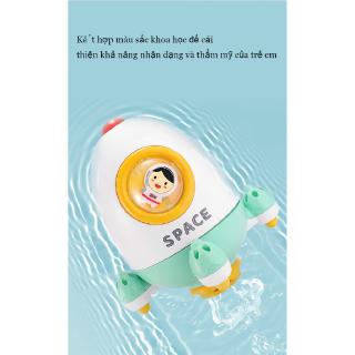 Toy while bathing swirling water rocket for babies
