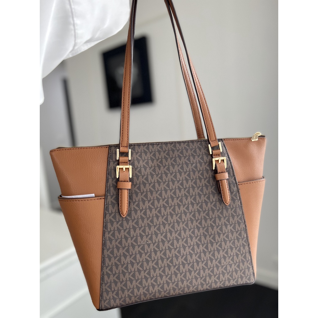 Túi xách nữ chính hãng Michael Kors CHARLOTTE  TOTE  Mẫu mới gọn đẹp nhẹ hơn mẫu cũ - Size 27-26-35cm