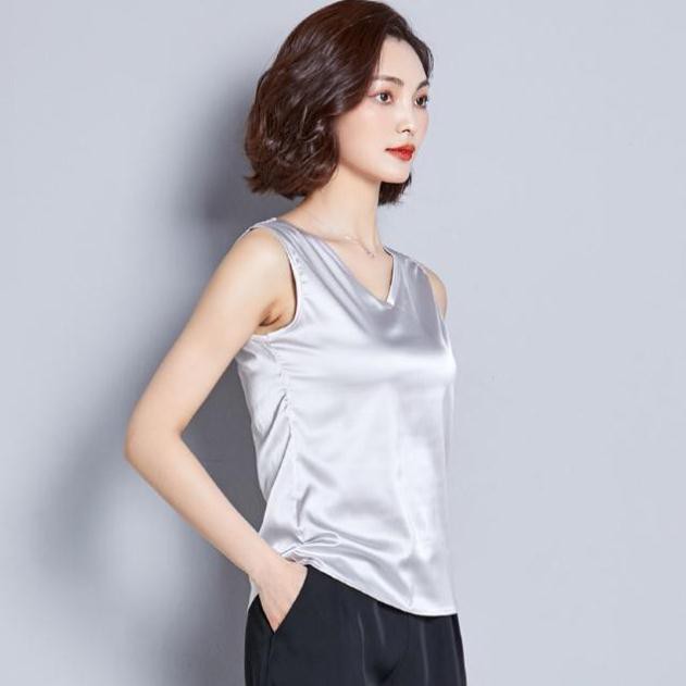 Áo thun ánh bạc khoét nách cổ tim
