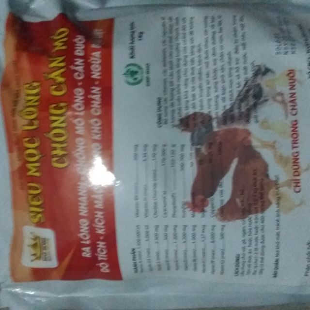 Siêu mọc lông chống cắn mổ.