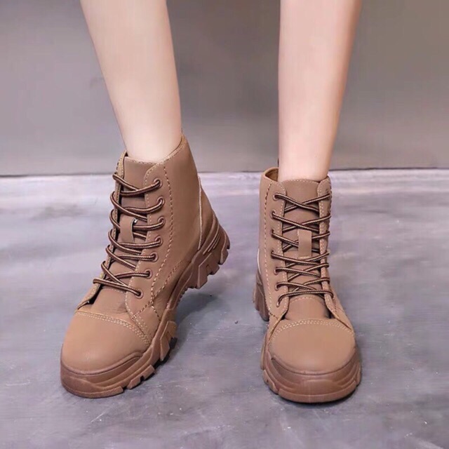 Giày Boot Thể Thao Cao Cổ Chât Da Mịn Đế Răng Cưa phối Logo Sườn Cực Chất H1(Fullbox) | BigBuy360 - bigbuy360.vn