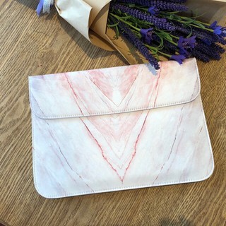 Bao da macbook ngựa hồng