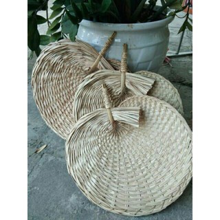 quạt đan lá cọ truyền thống (đường kính 25-30cm)