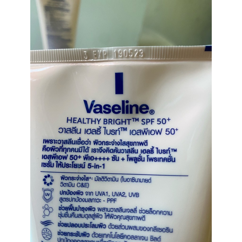 Sữa Dưỡng Thể trắng da Vaseline 50x SPF 50+ Thái Lan
