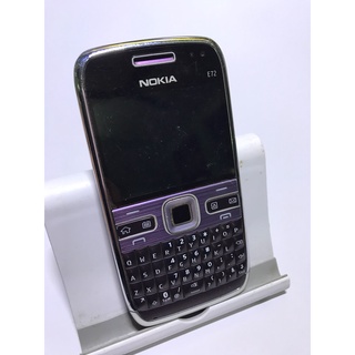 Điện thoại Nokia E72 màu tím