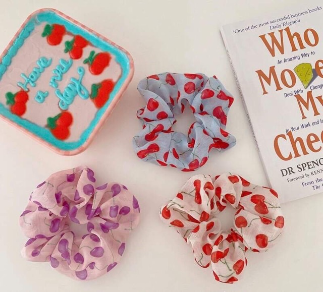 Chun cột tóc Scrunchies quả cherry