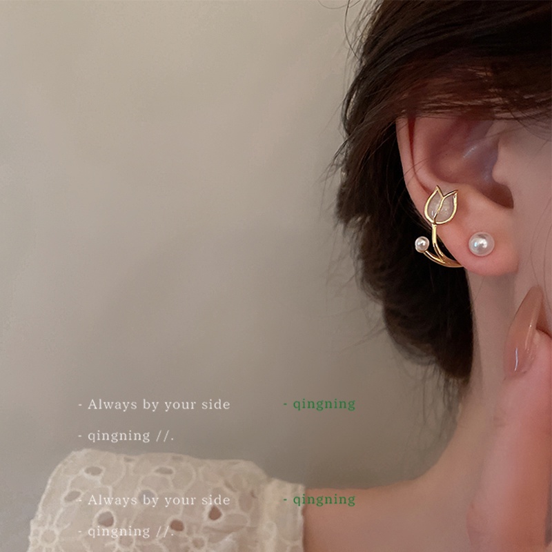 Bông Tai Hình Hoa Tulip Đính Ngọc Trai Cao Cấp Thời Trang Dành Cho Nữ