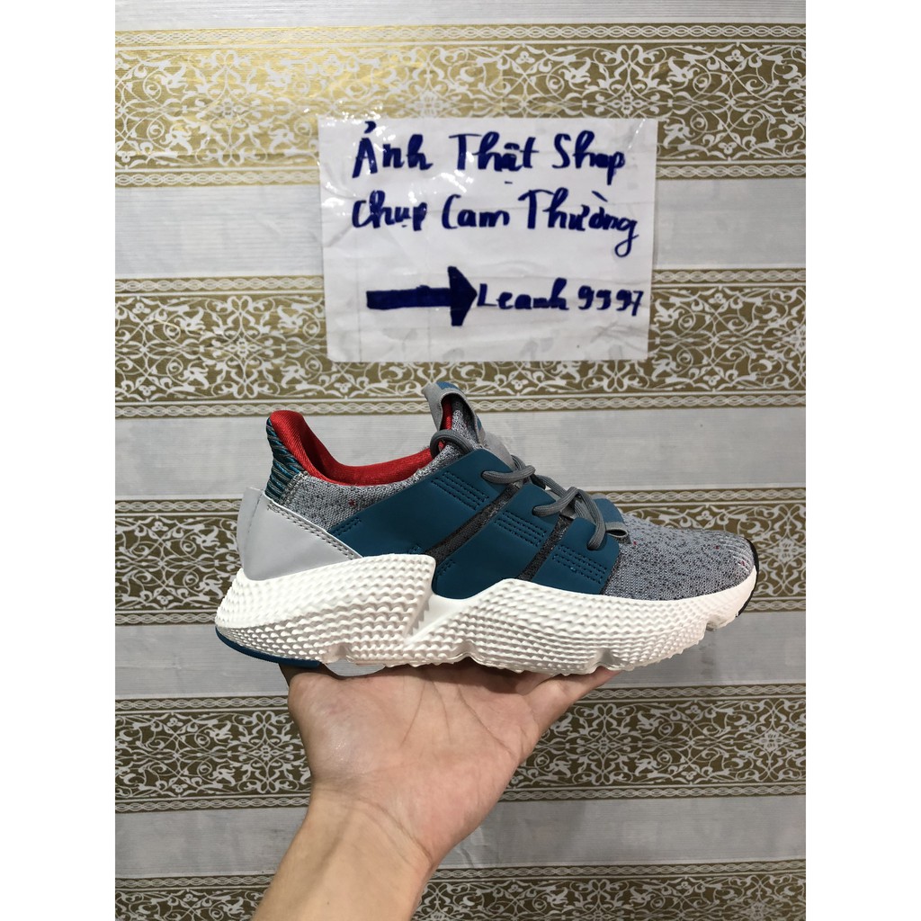 Giày sneaker prophere xám viền xanh