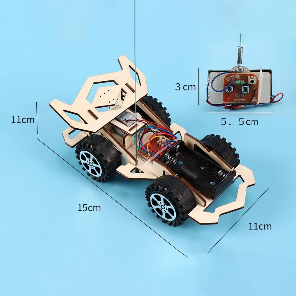 1 Xe Đua Điều Khiển Từ Xa Bằng Gỗ 4 Kênh Kèm Phụ Kiện
